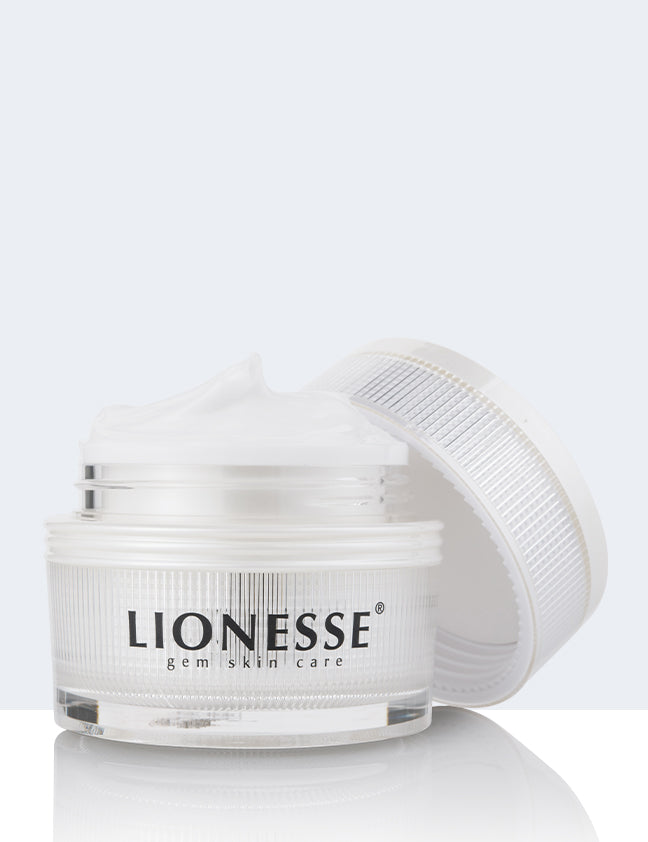 White Pearl Day Moisturizer.